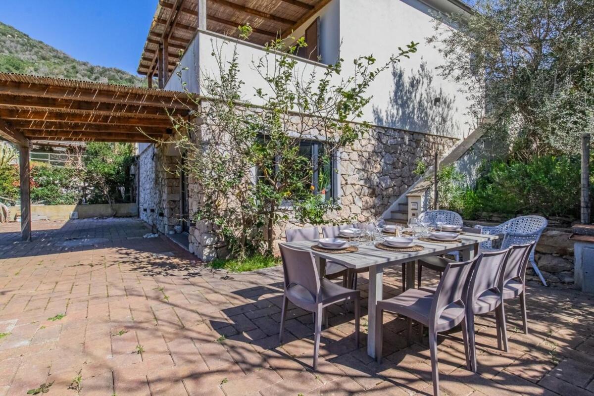 Villa Acquasalata Nisporto Εξωτερικό φωτογραφία